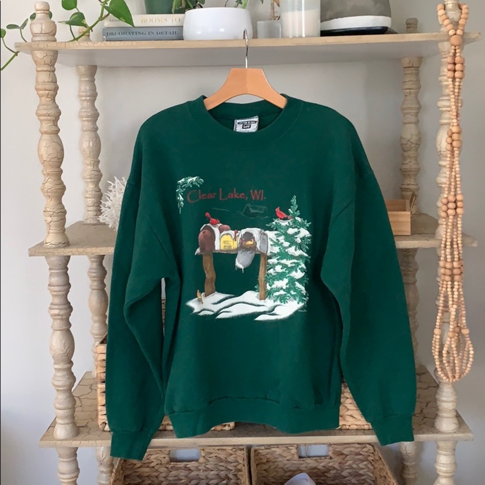 Vintage Sweatshirt Clear Lake, WI